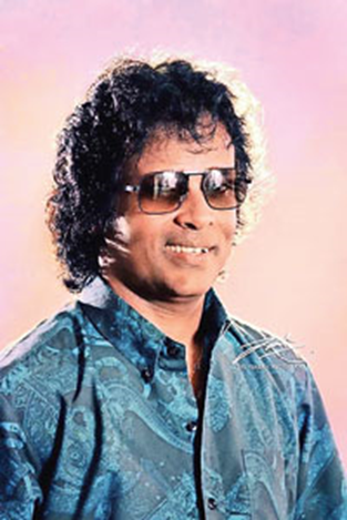 බයිලා වලින් අප හැම මුසපත්කළ-යුගයක්නිමාකළ නිහාල් නෙල්සන් ගායකයණෙනි, ඔබට සුබ ගමන්