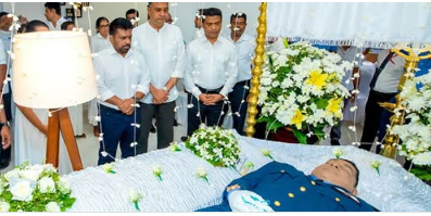 President pays final respects to helicopter pilot killed in flood rescue mission